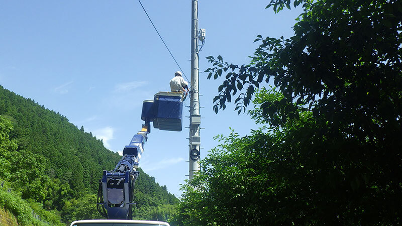 トンネル照明交換